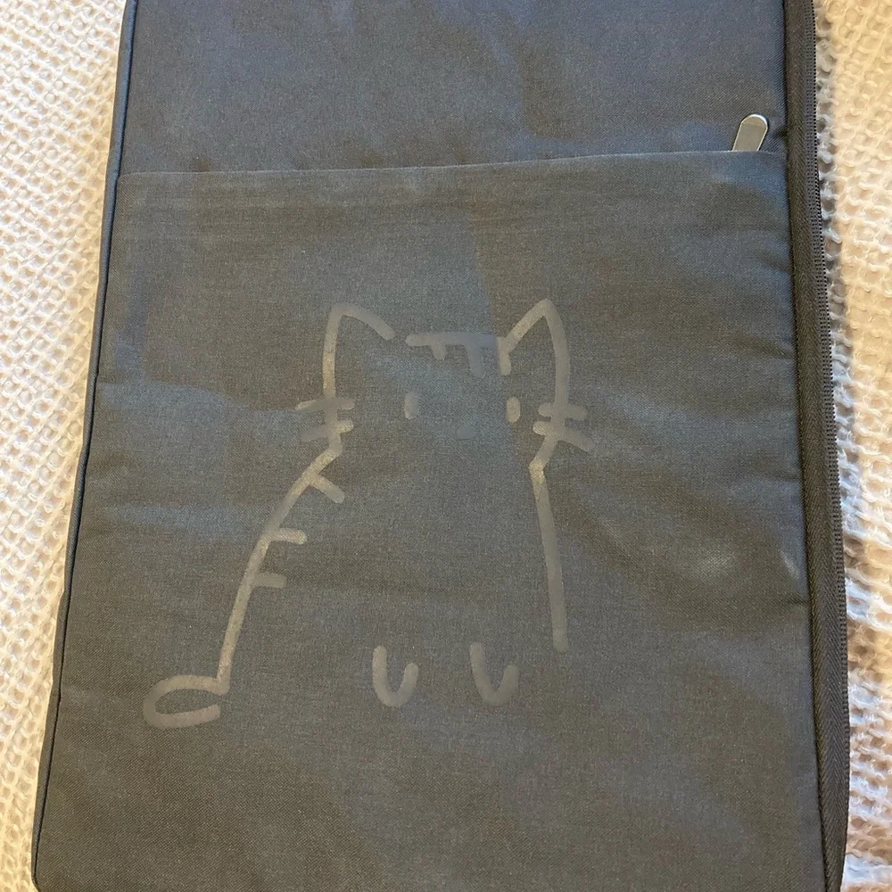 Black Cat Tablet/ Labrop Sleeve